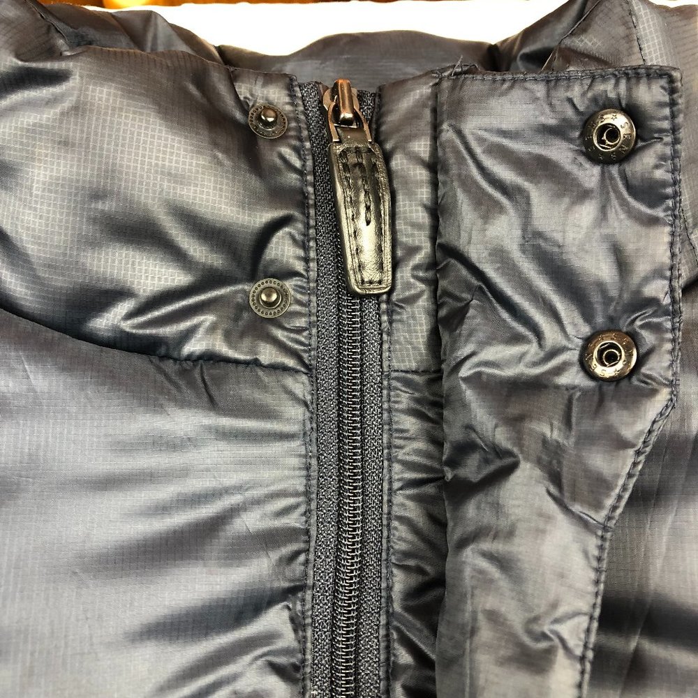 SOLD - Tumi Navy Blue Packable Down Puffer Jacket - Picture 12 of 17